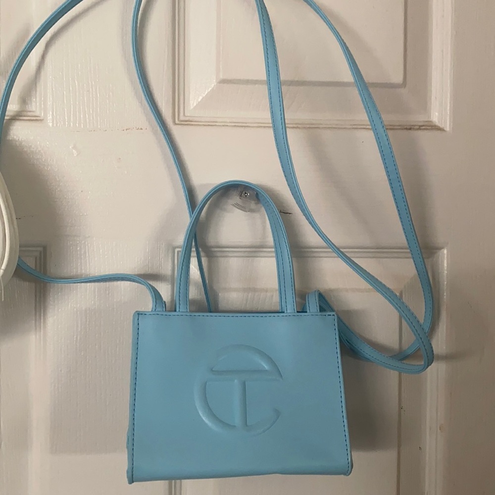 Pool blue telfar
